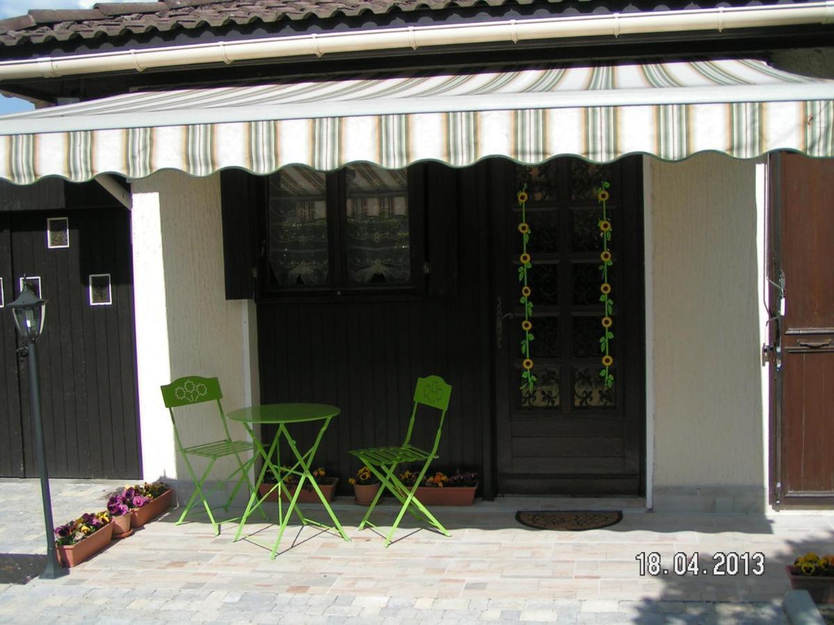 Les Champs Dores Noyarey Екстериор снимка
